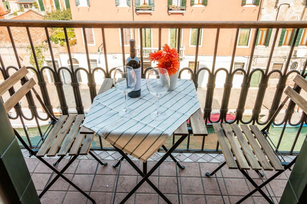 Sunny Nest Canal View In Venice Chic Movida Exterior foto